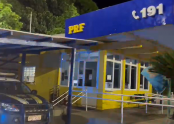 Ultrapassagens e excesso de velocidade levam empresário, procurado pela justiça, à prisão